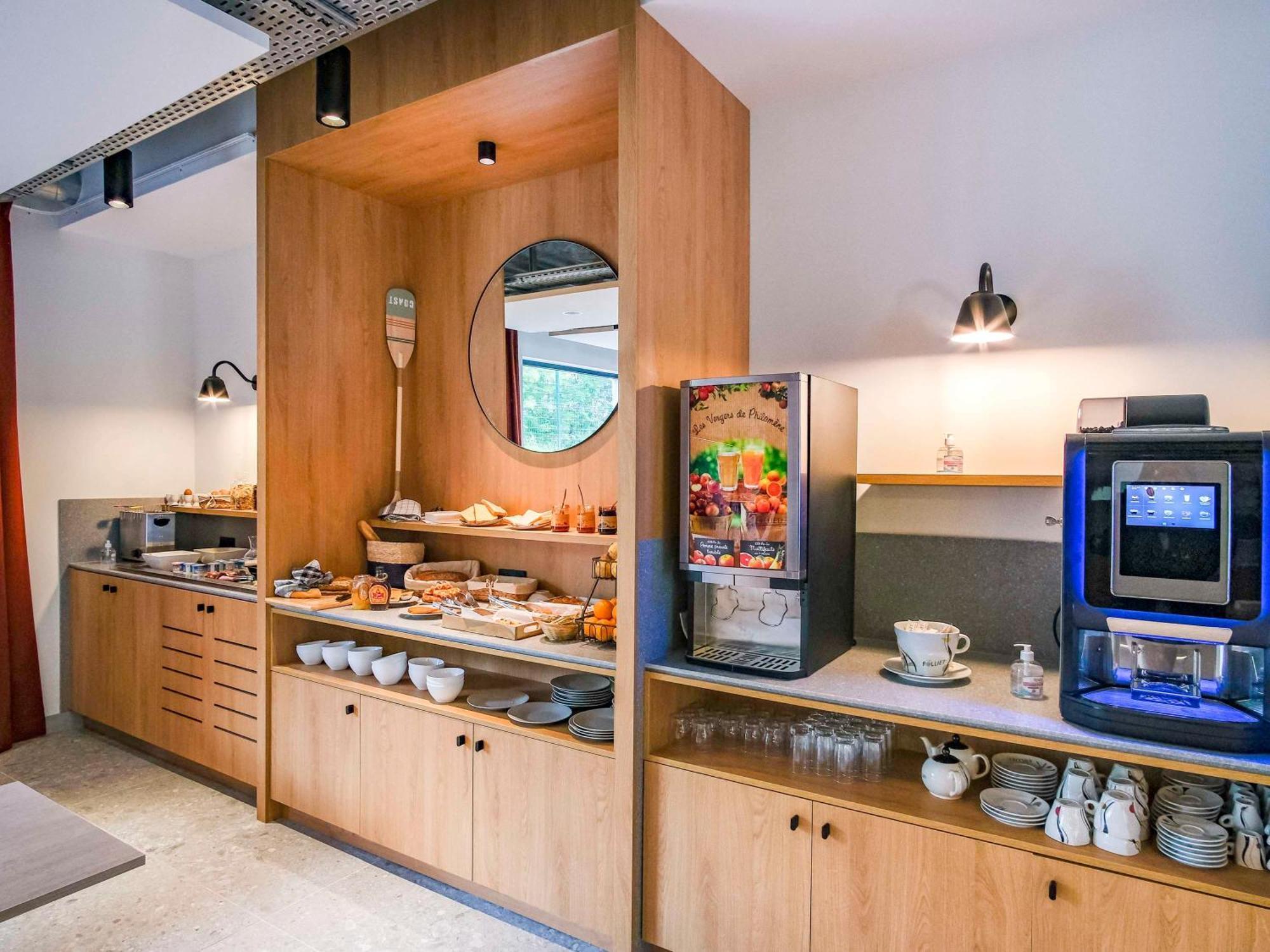 Ibis Styles Albertville Exterior foto