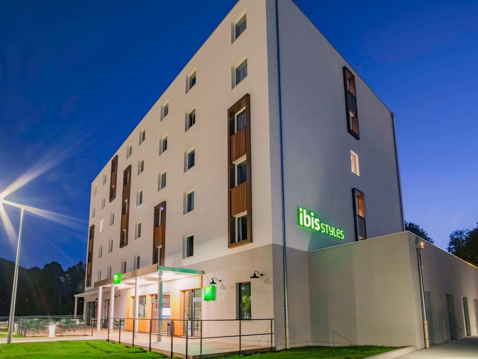 Ibis Styles Albertville Exterior foto
