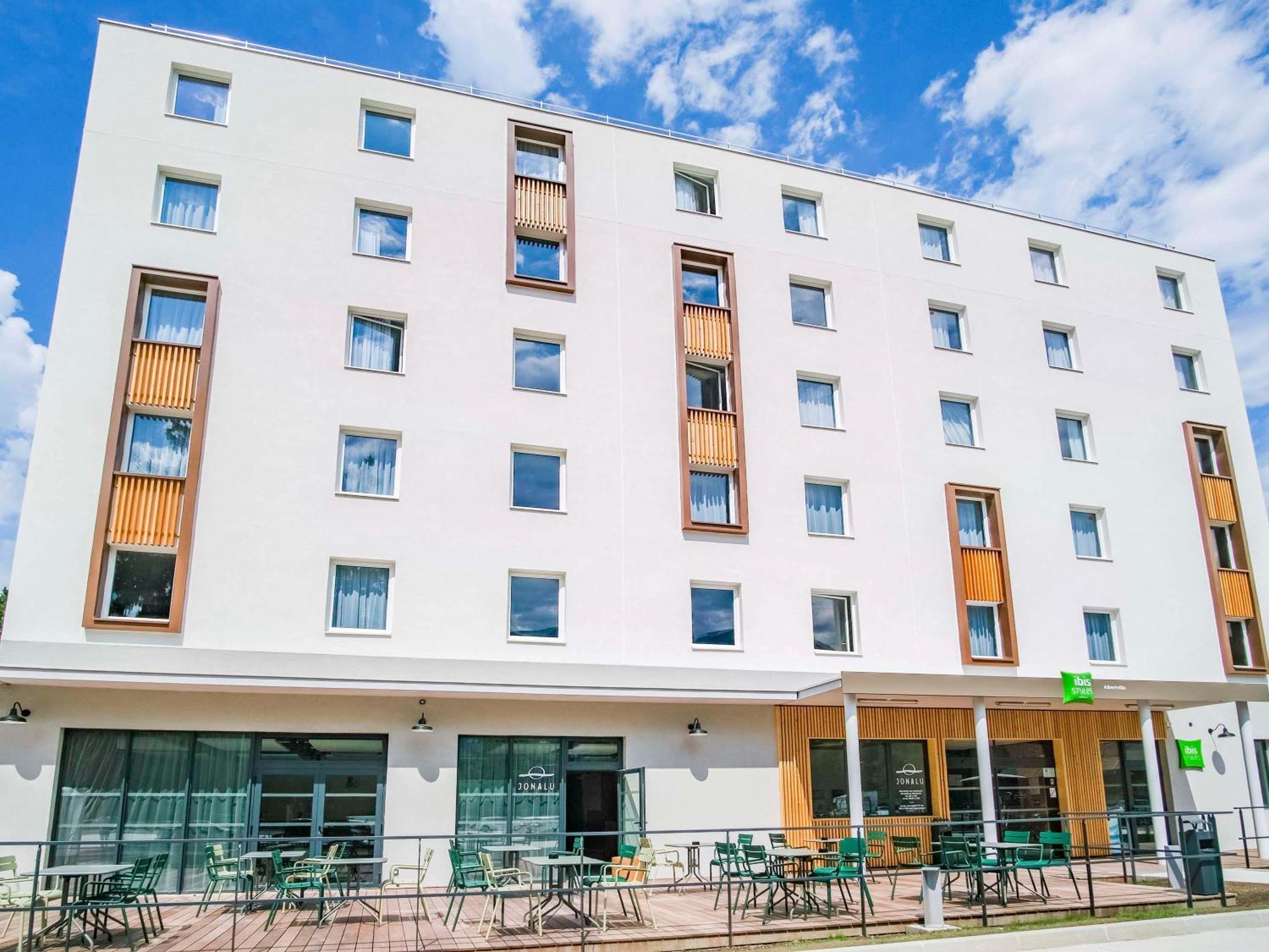 Ibis Styles Albertville Exterior foto